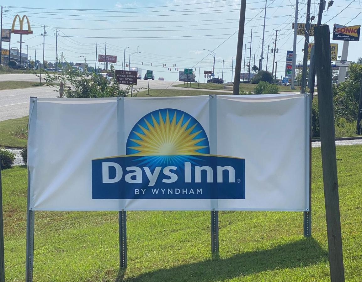 Days Inn By Wyndham 奥扎克 外观 照片
